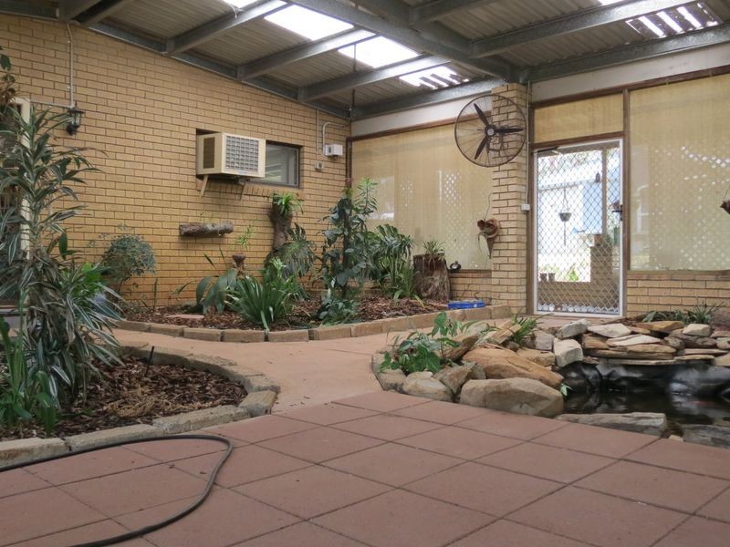 15 Crest Court, Esk QLD 4312