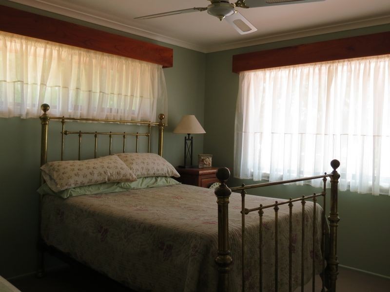 15 Crest Court, Esk QLD 4312