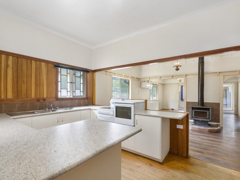 64 Laurel Street, Esk QLD 4312