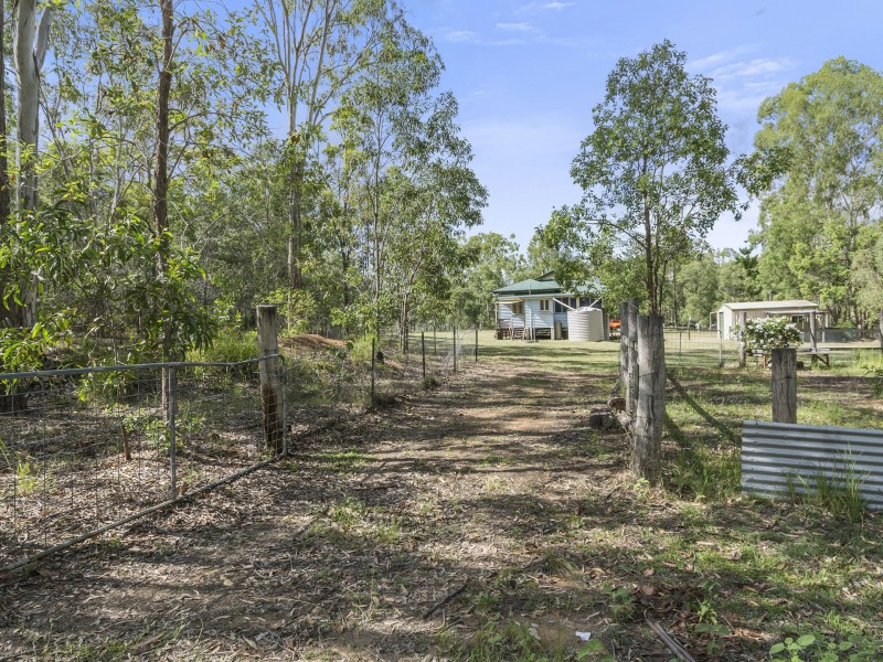 64 Laurel Street, Esk QLD 4312
