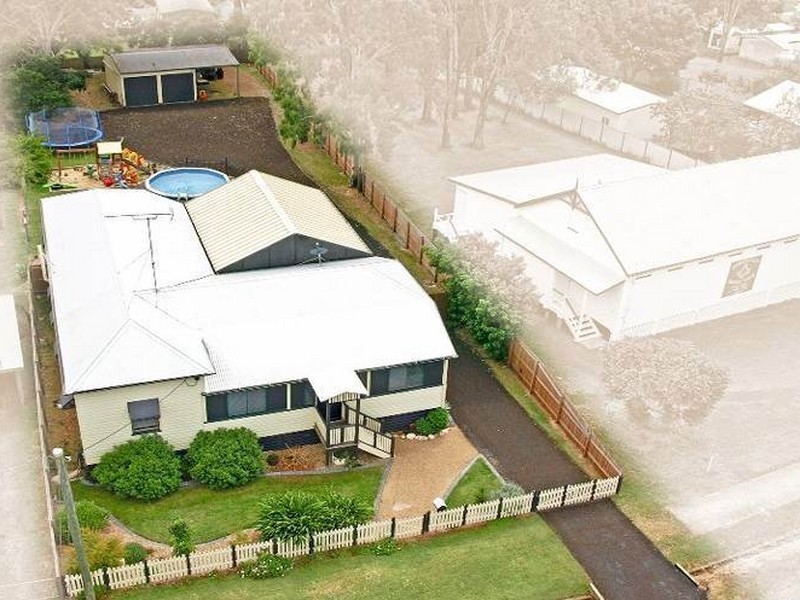 51 Fulham Street, Toogoolawah QLD 4313