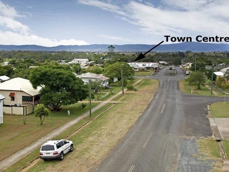 51 Fulham Street, Toogoolawah QLD 4313