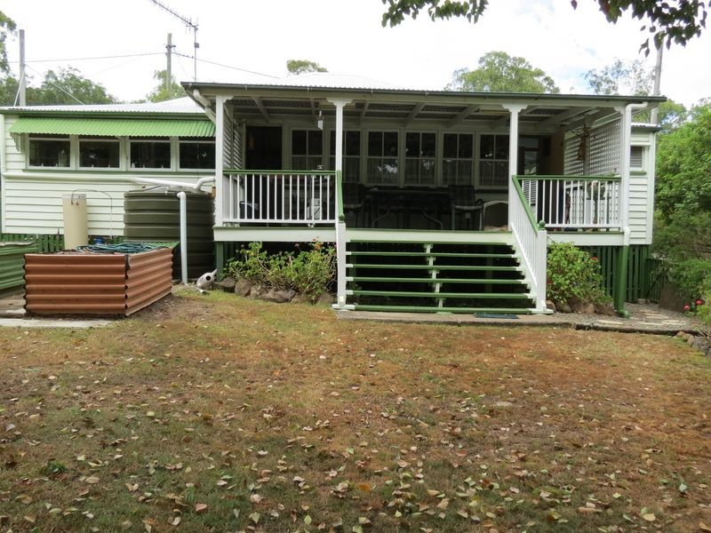 20 Down Street, Esk QLD 4312