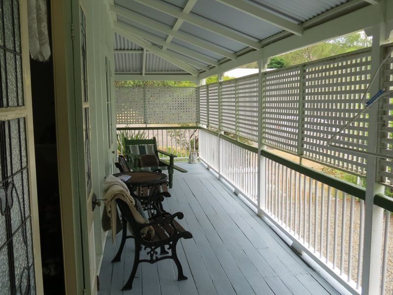 20 Down Street, Esk QLD 4312