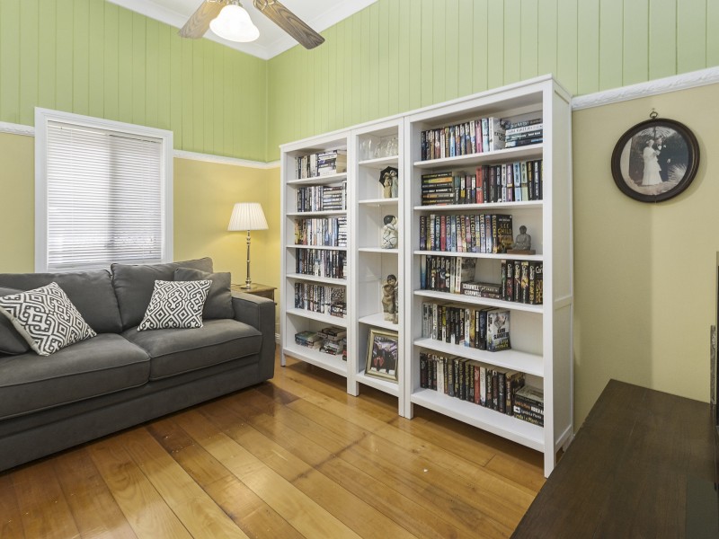 48 Elm Street, Esk QLD 4312