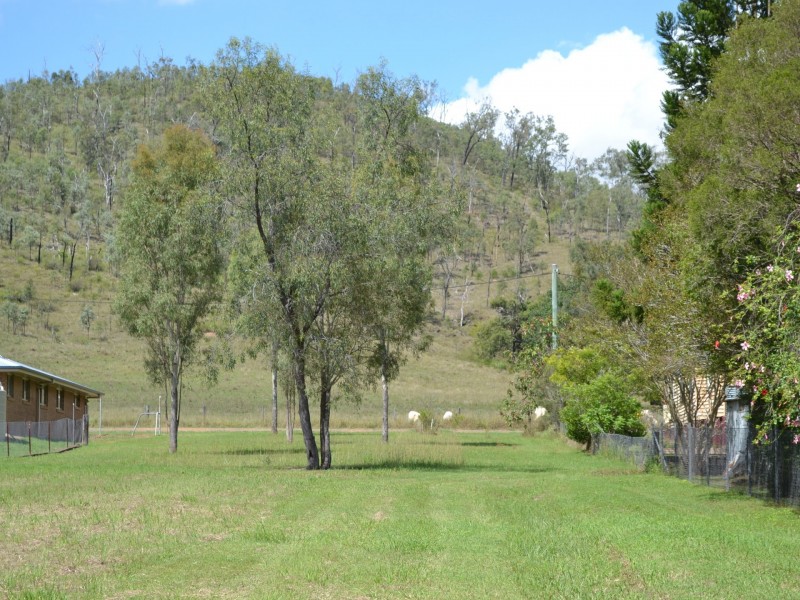 44 Railway Terrace, Moore QLD 4306