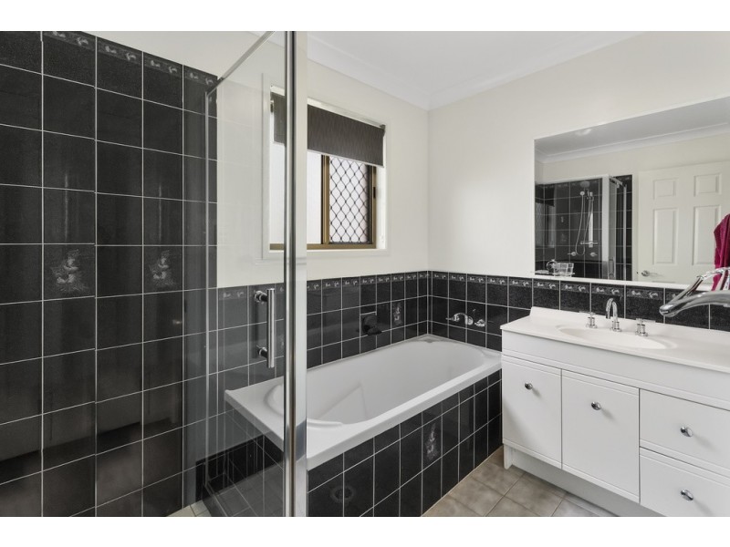 27 Skopps Lane, Biarra QLD 4313