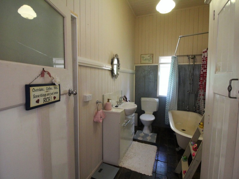 2 Mc Connel Street, Braemore QLD 4313