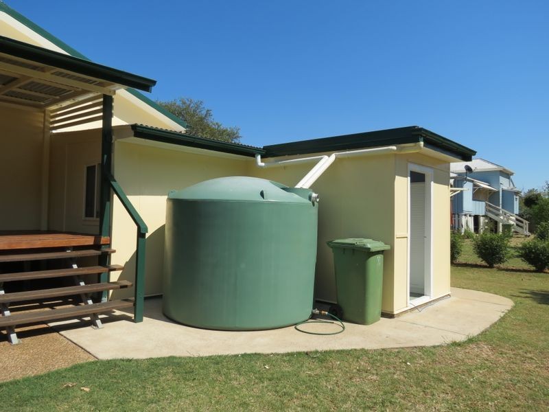15 Russell Street, Esk QLD 4312
