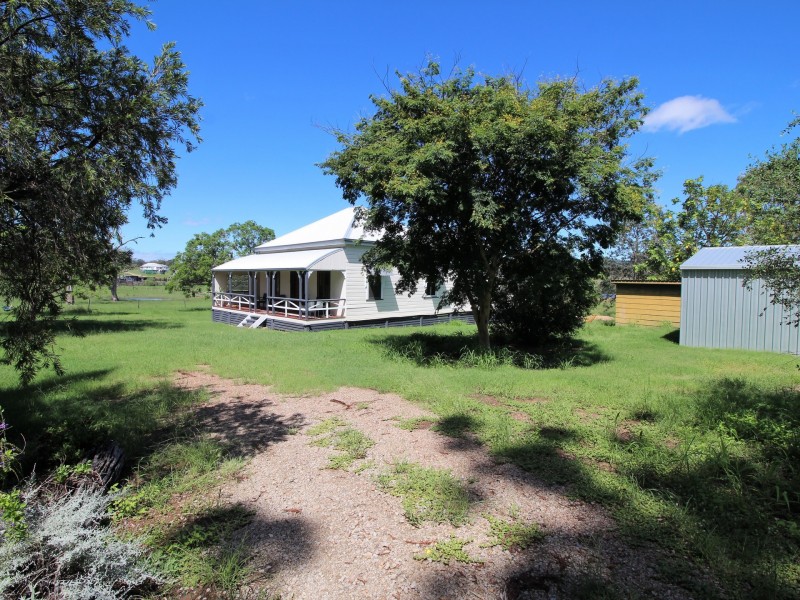 391 Crossdale Road, Somerset Dam QLD 4312
