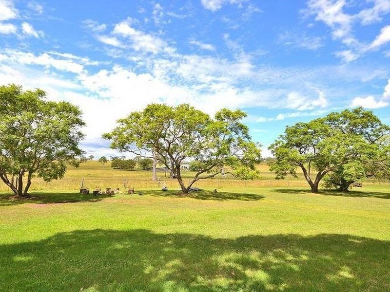 391 Crossdale Road, Somerset Dam QLD 4312