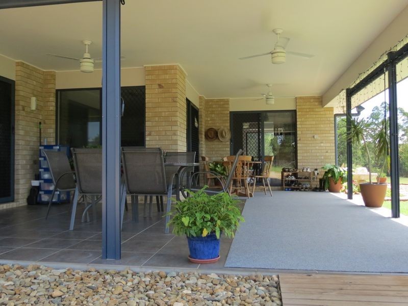 34 Countess Court, Mount Hallen QLD 4312