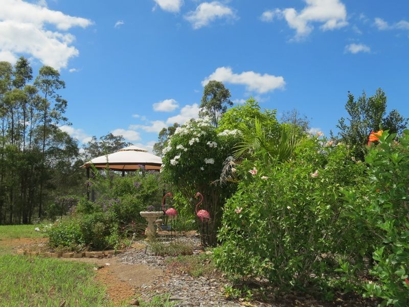 34 Countess Court, Mount Hallen QLD 4312