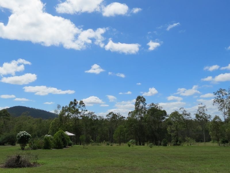 34 Countess Court, Mount Hallen QLD 4312
