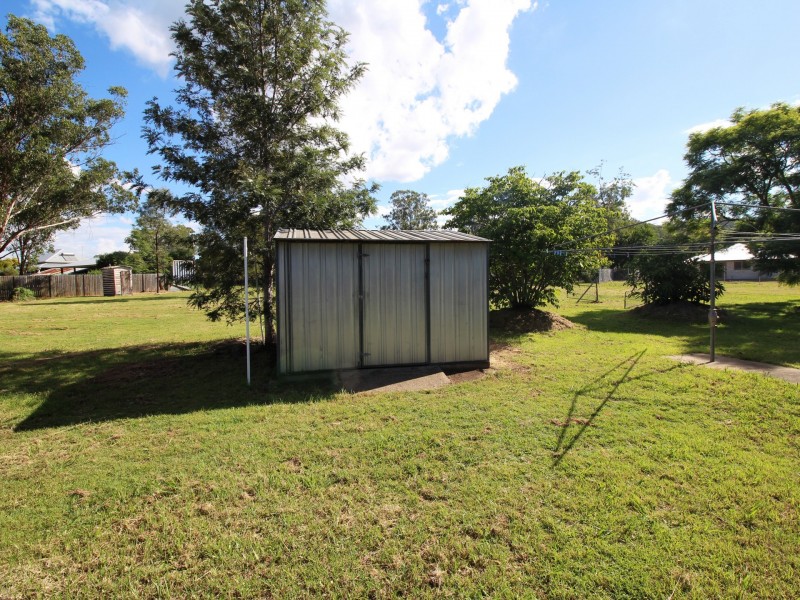 186 Ipswich Street, Esk QLD 4312