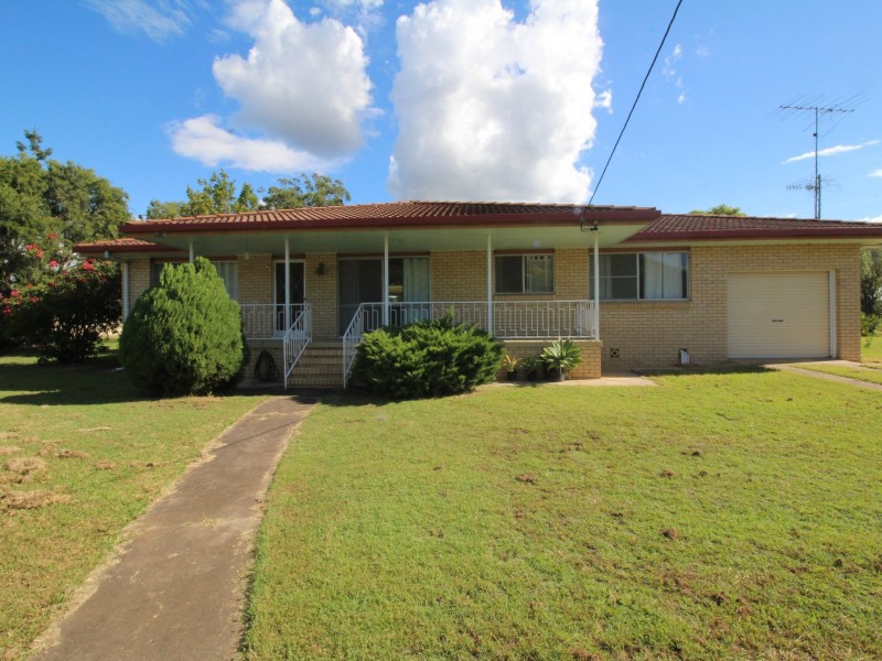 186 Ipswich Street, Esk QLD 4312