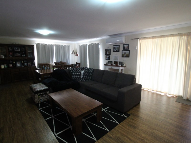 18 Jelica Place, Esk QLD 4312