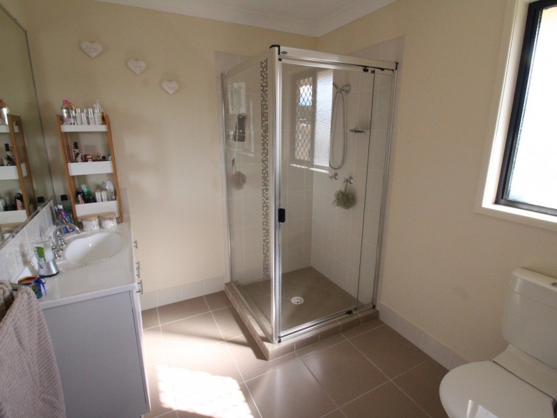 18 Jelica Place, Esk QLD 4312