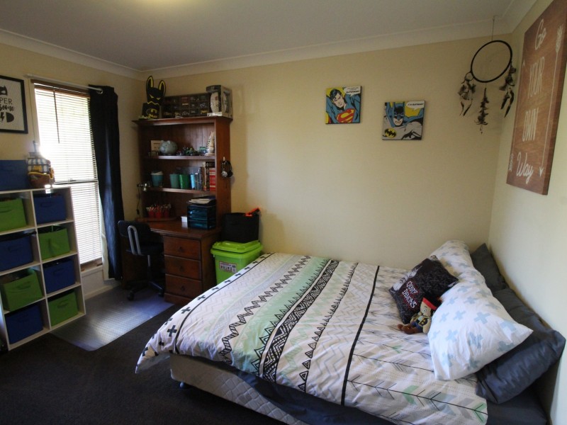 18 Jelica Place, Esk QLD 4312