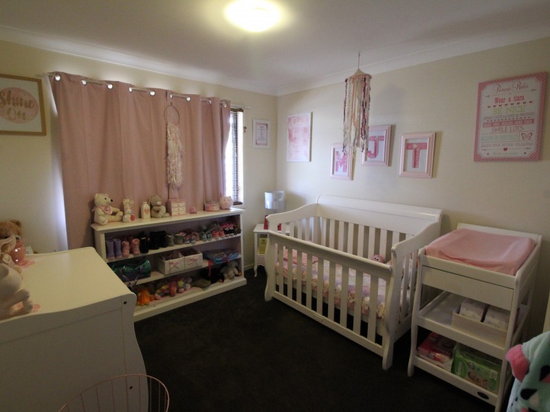 18 Jelica Place, Esk QLD 4312