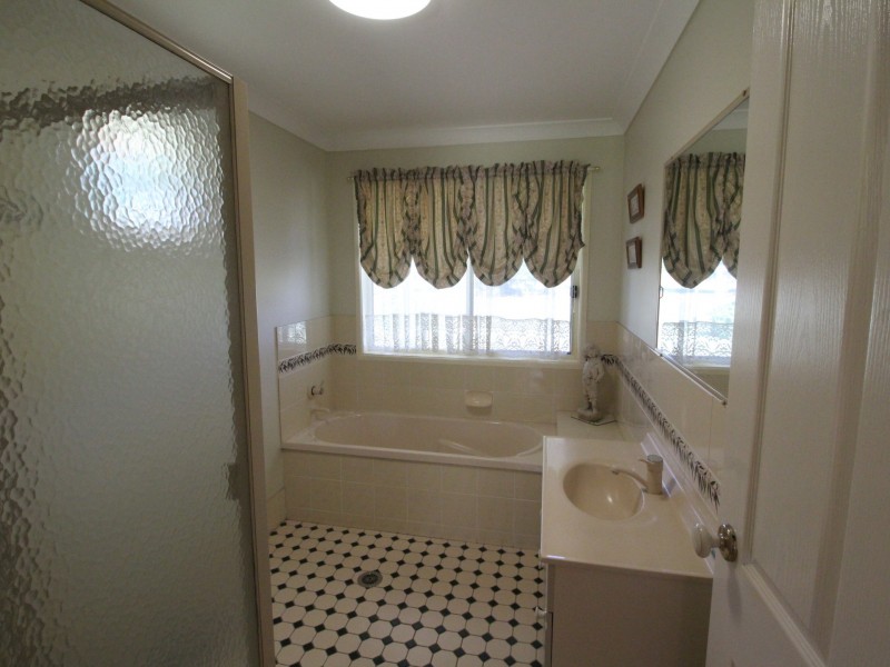 140 Bunney Road, Coominya QLD 4311