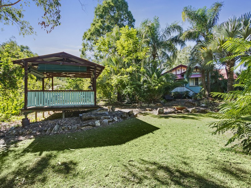 20 Creek Street, Esk QLD 4312