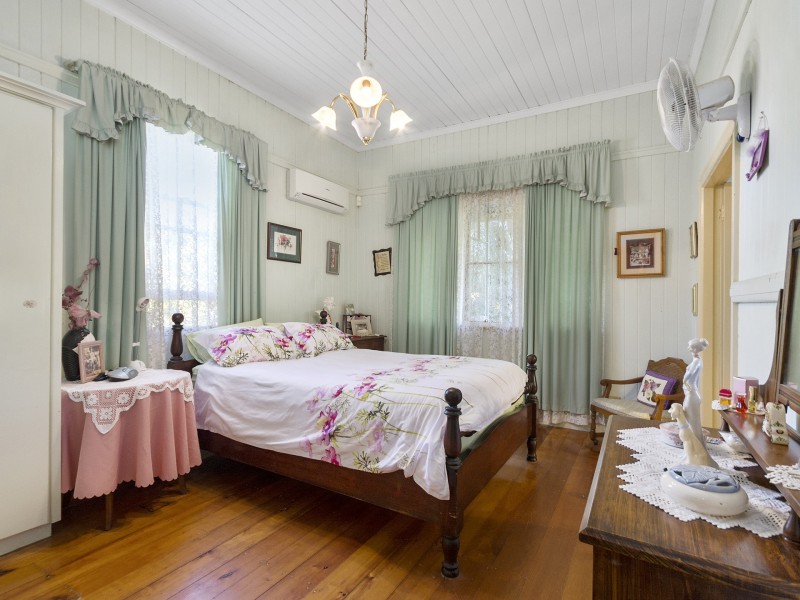 20 Creek Street, Esk QLD 4312