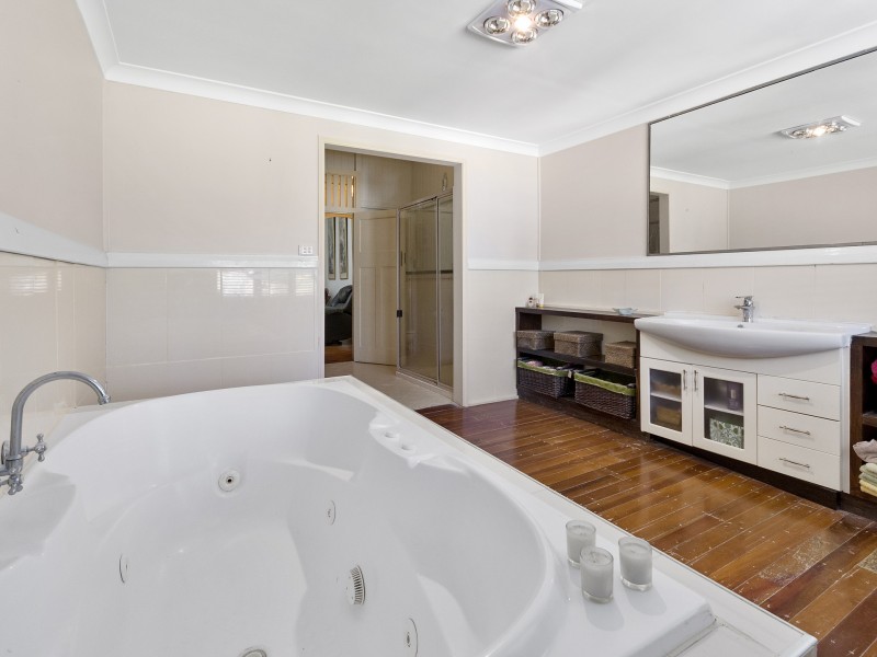 20 Creek Street, Esk QLD 4312