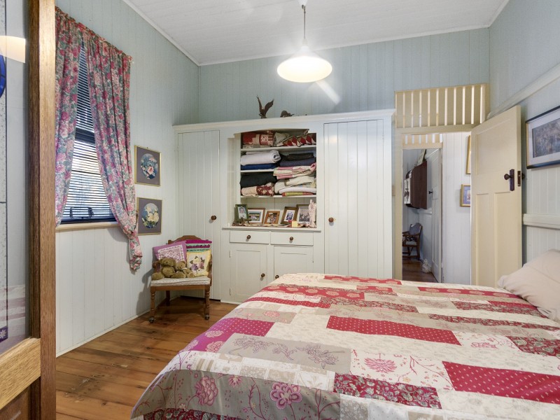 20 Creek Street, Esk QLD 4312