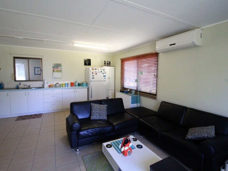 35 Ann Street, Esk QLD 4312