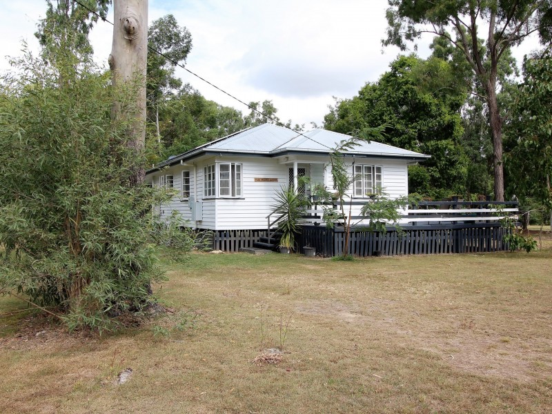 1 School Street, Moore QLD 4306