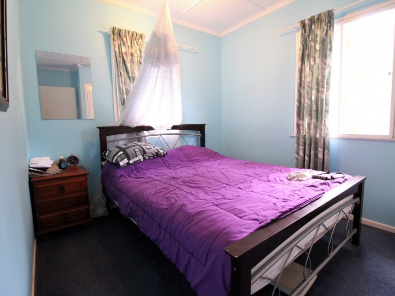 1 School Street, Moore QLD 4306