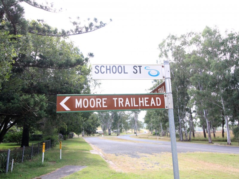 1 School Street, Moore QLD 4306