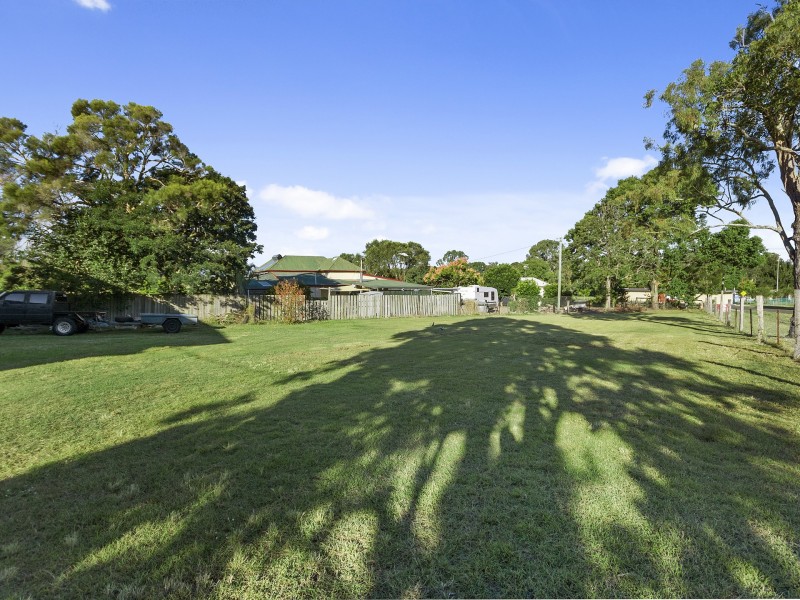18-22 Factory Road, Toogoolawah QLD 4313