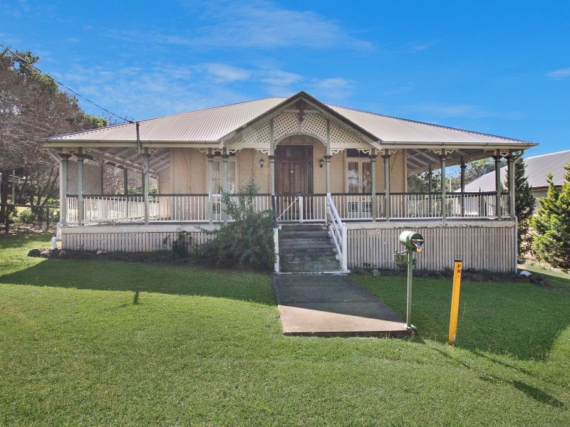53 Highland Street, Esk QLD 4312