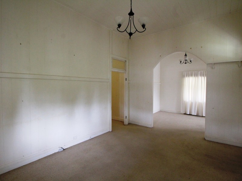 53 Highland Street, Esk QLD 4312