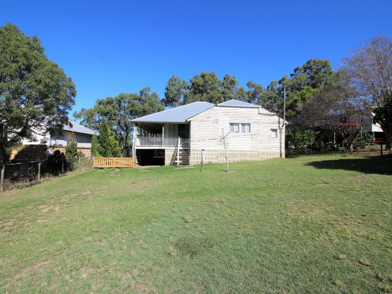 53 Highland Street, Esk QLD 4312
