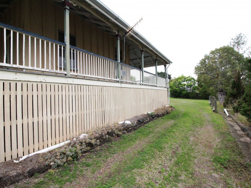 53 Highland Street, Esk QLD 4312