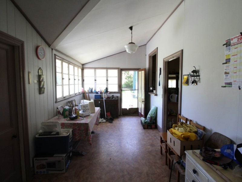 8247 D’Aguilar Highway, Moore QLD 4306