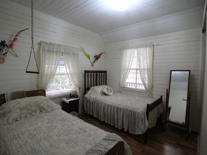 27 Francis Terrace, Esk QLD 4312