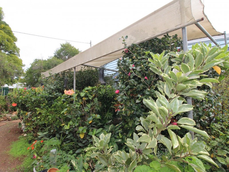 27 Francis Terrace, Esk QLD 4312