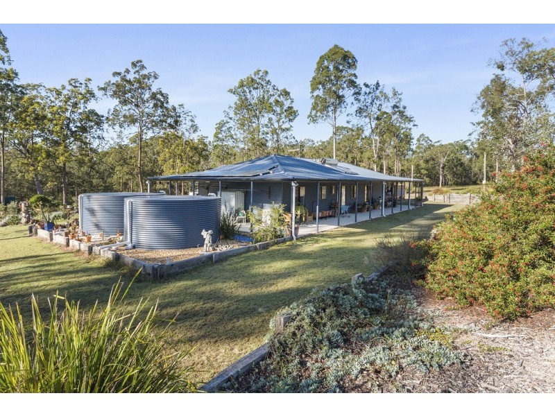 314 Edinburgh Drive, Mount Hallen QLD 4312