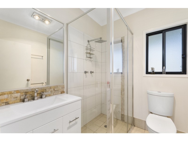 314 Edinburgh Drive, Mount Hallen QLD 4312