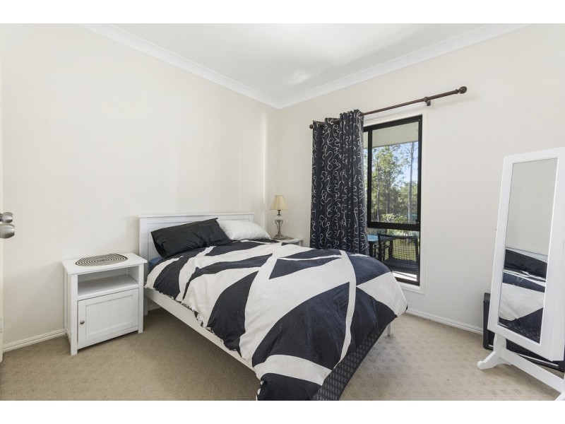 314 Edinburgh Drive, Mount Hallen QLD 4312
