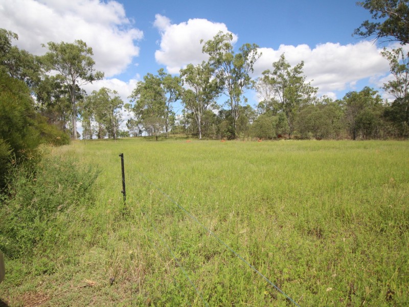 64 Selwyn Road, Esk QLD 4312