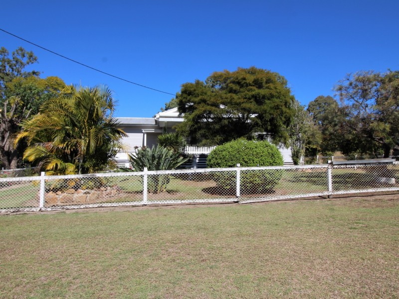 56 Fulham Street, Toogoolawah QLD 4313