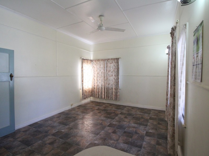 56 Fulham Street, Toogoolawah QLD 4313