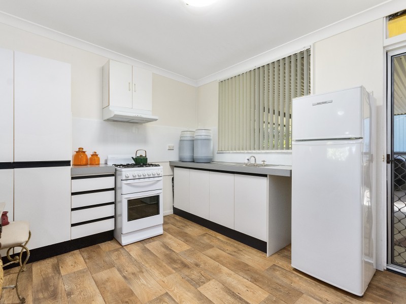 30 East Street, Esk QLD 4312