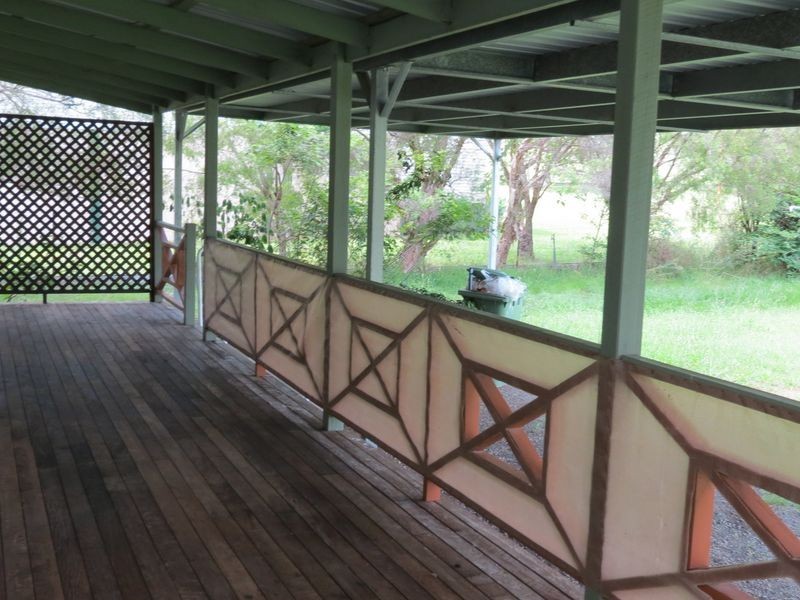 34 South Street, Esk QLD 4312