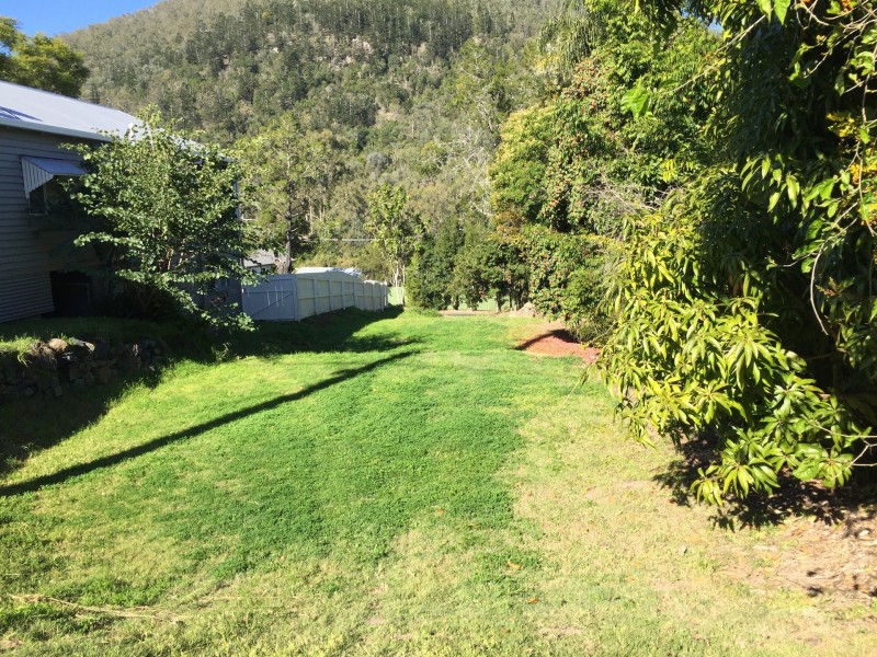 26 King Street, Somerset Dam QLD 4312